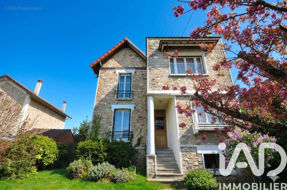 Photo 3 - Maison à LAGNY-SUR-MARNE