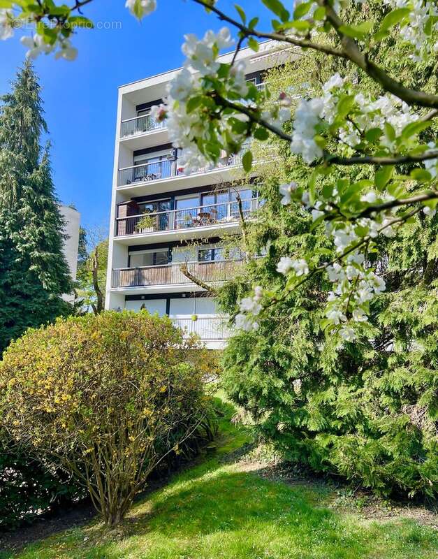 Appartement à CHATENAY-MALABRY