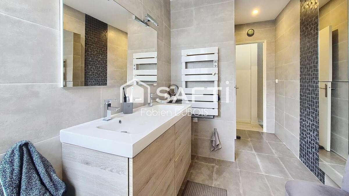 Photo 8 - Appartement à LE PLESSIS-ROBINSON