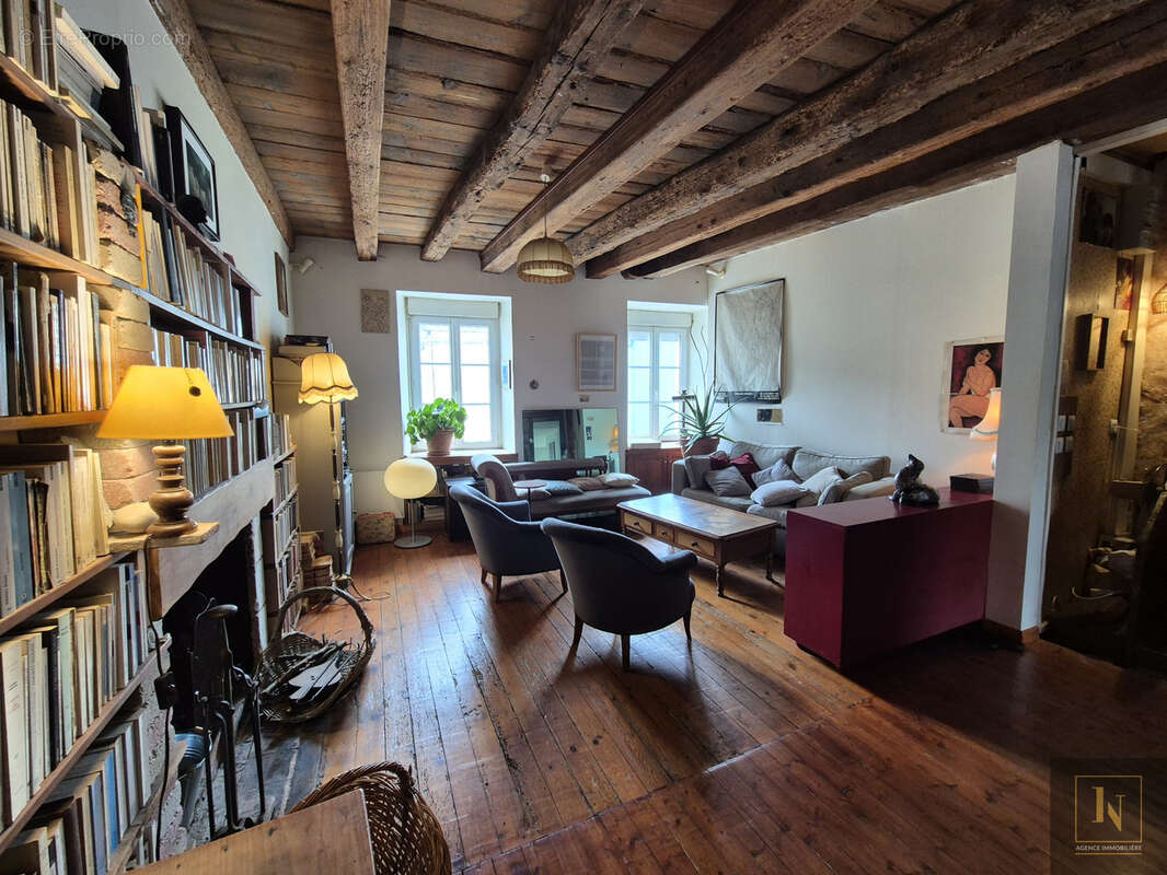 Maison à PAIMBOEUF
