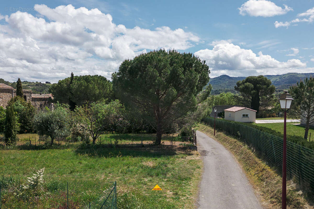 Terrain à CARCASSONNE
