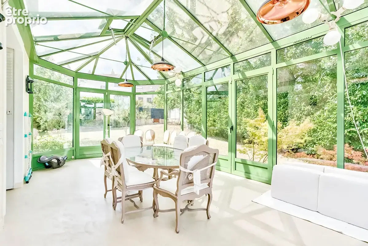 Maison 7 pièces avec piscine sur terrain de 1027 m² - photo 4