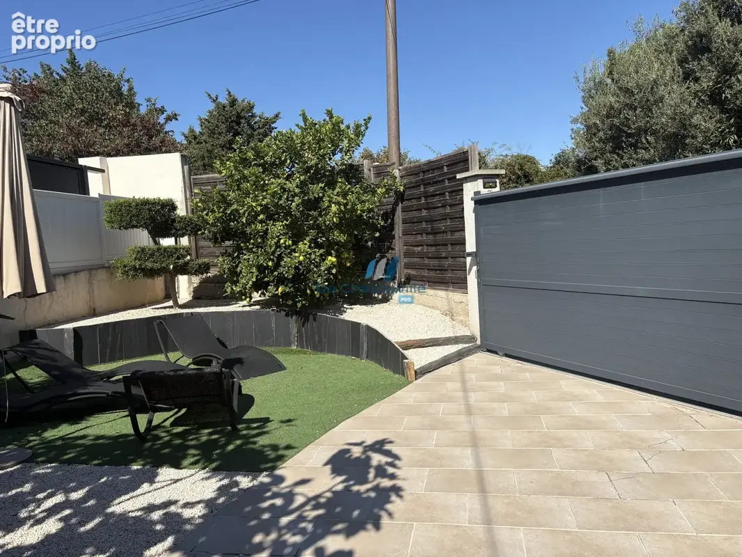 Villa + 2 appartements indépendants à Sanary Sur Mer - photo 2