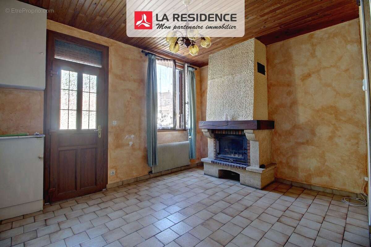 Maison 80 m² à Saint-Etienne-Du-Rouvray  - photo 2