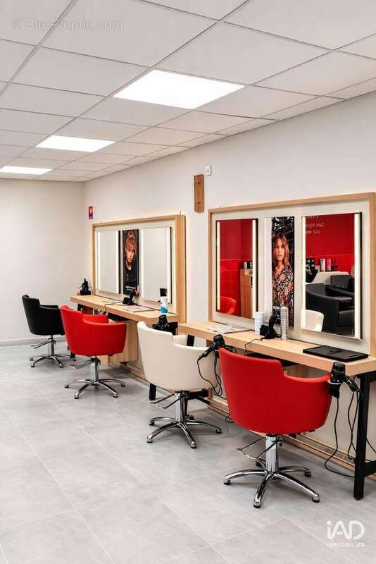 Photo 9 - Commerce à EXINCOURT