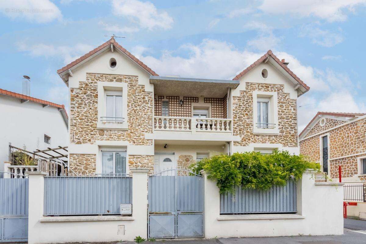 Maison à LE PERREUX-SUR-MARNE