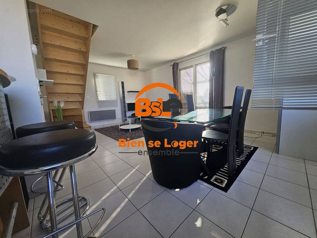 Maison à vendreT3 Saint Alban sur Limagnole -Agence immobilière BSLE IMMO Saint Chély D'Apcher - Maison à SAINT-ALBAN-SUR-LIMAGNOLE