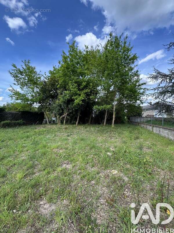 Photo 2 - Terrain à SEICHES-SUR-LE-LOIR