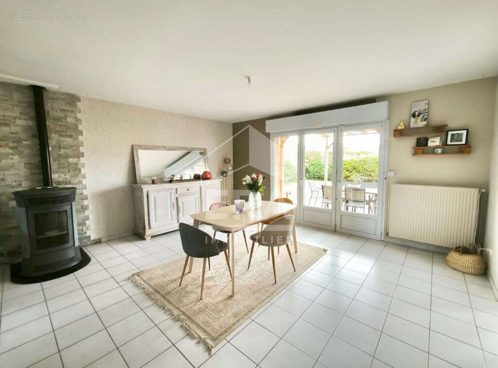 Maison à NOYELLES-LES-VERMELLES