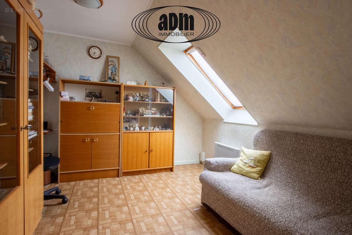 Maison à COULOMBS-EN-VALOIS