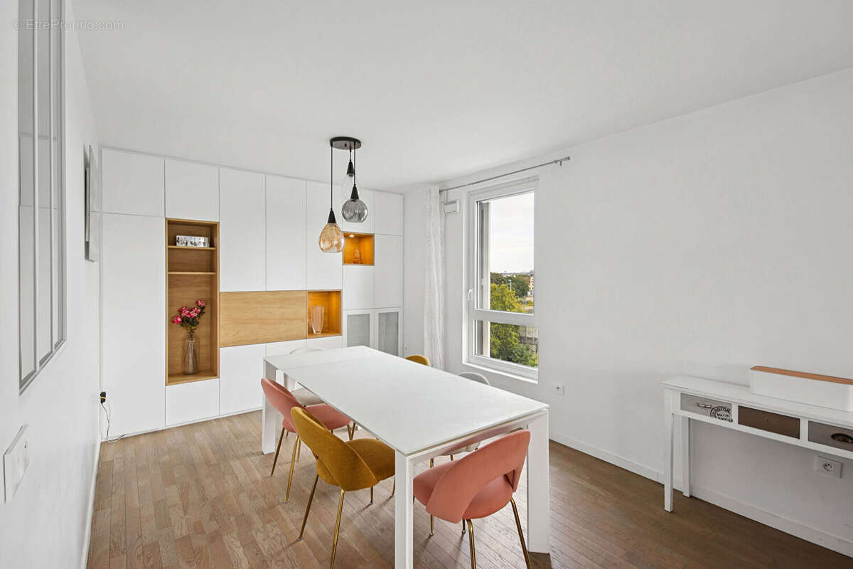 Appartement à NANTERRE