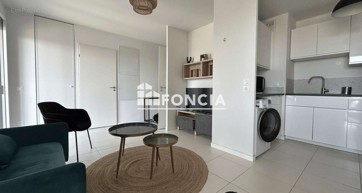 T2 en étage élevé avec vue dégagée ! - photo 3