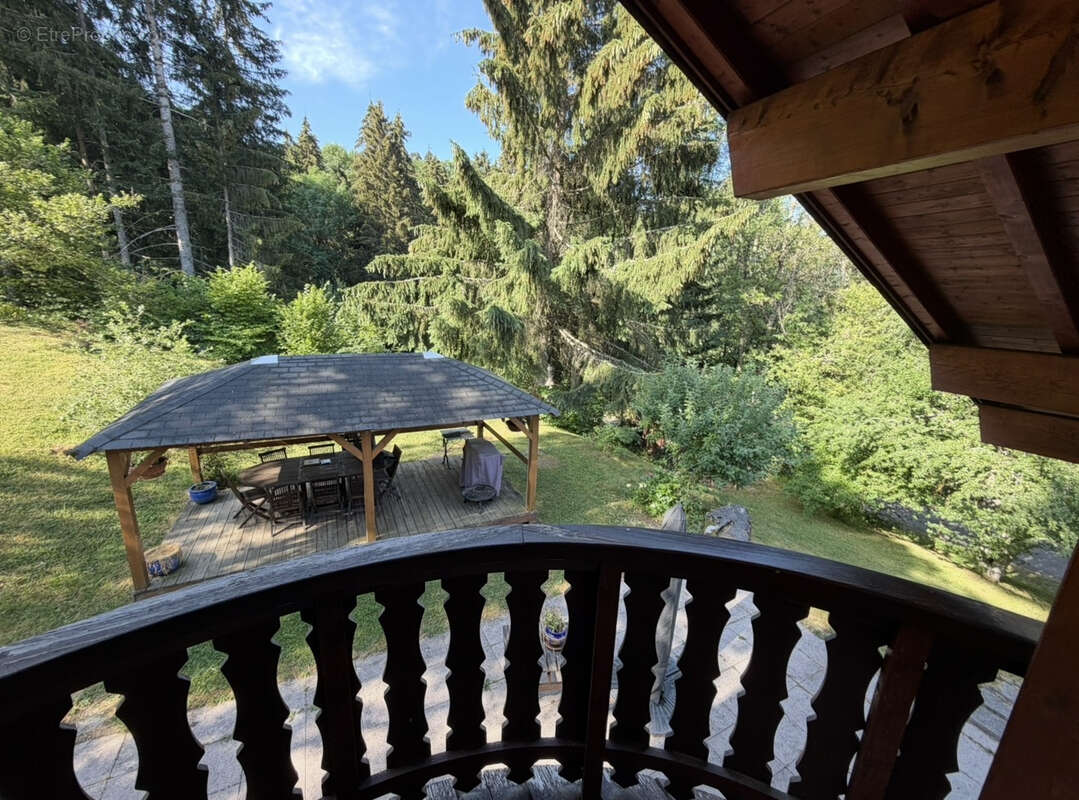 Magnifique chalet 7 pieces a bogeve de 270m2 avec terrain de 1808m2 - photo 2