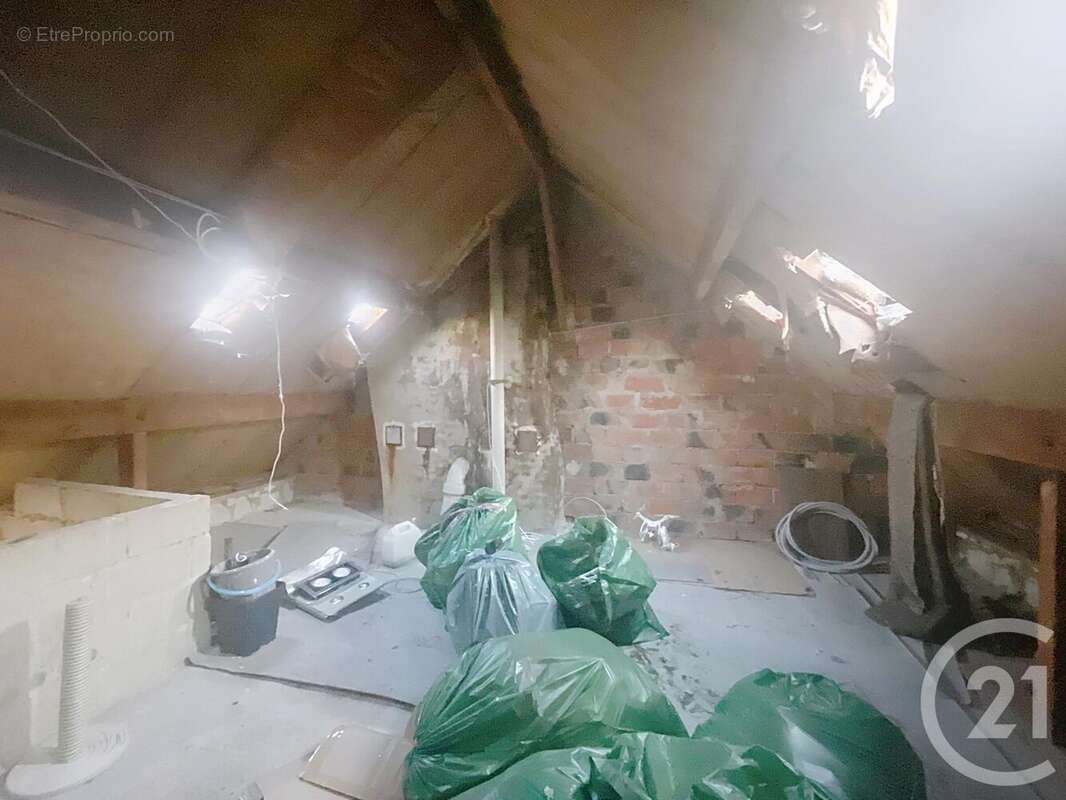 Maison à CHAMPILLON