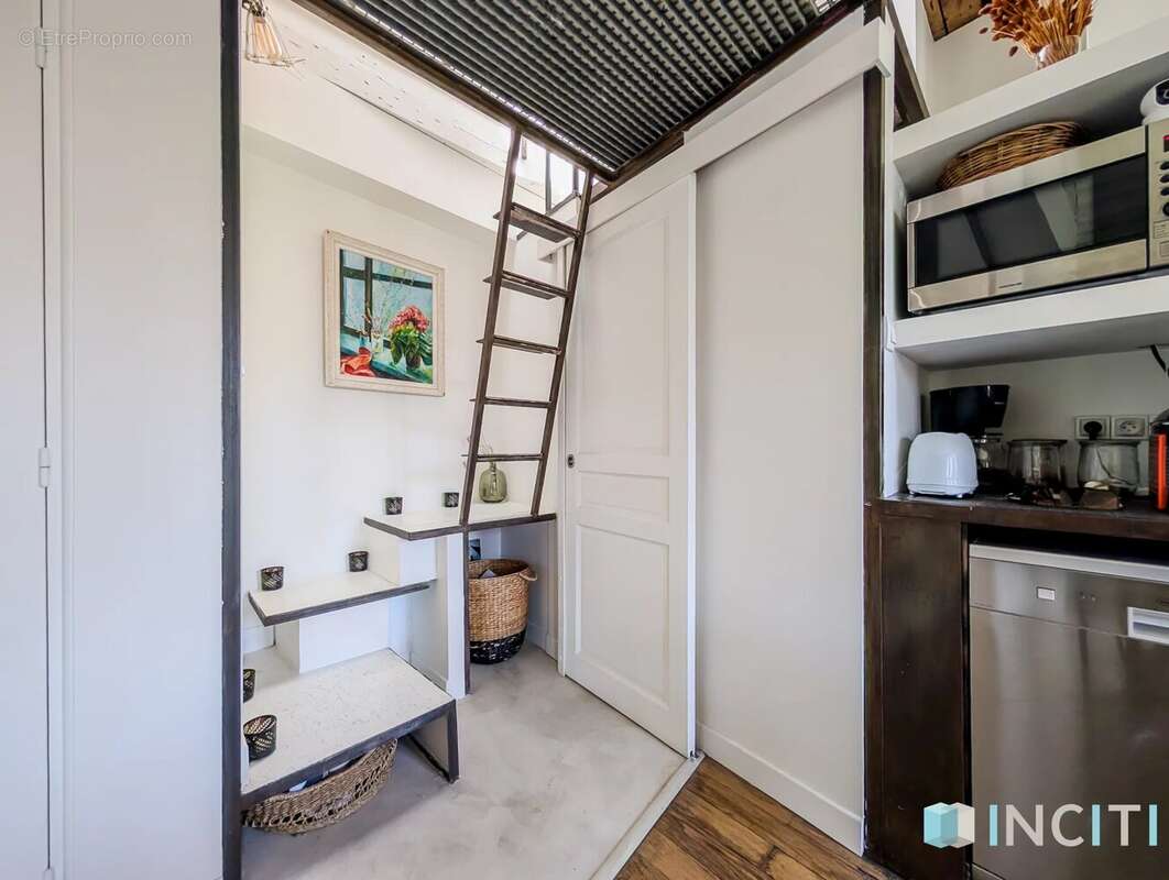 Appartement à PARIS-3E