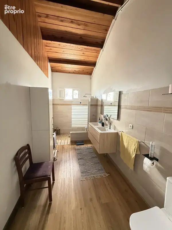À VENDRE   Belle maison familiale idéalement située au Port - photo 10