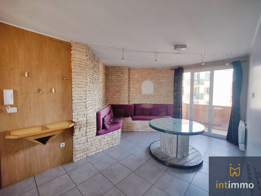 Appartement à BOURGOIN-JALLIEU