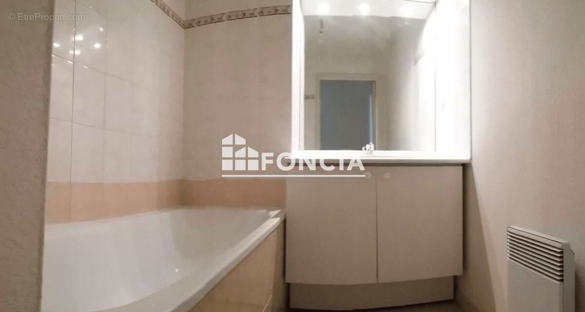 Appartement à CLERMONT-L&#039;HERAULT