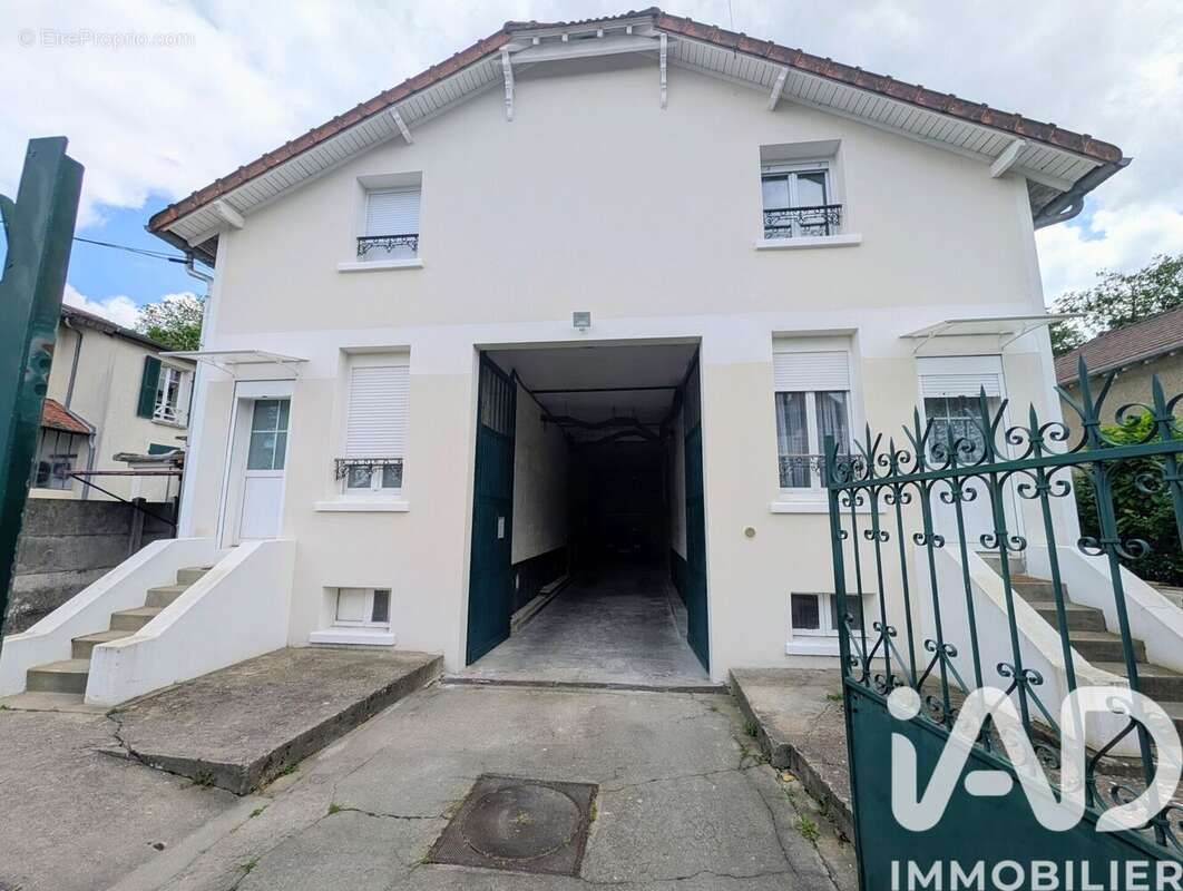 Photo 2 - Appartement à EZANVILLE