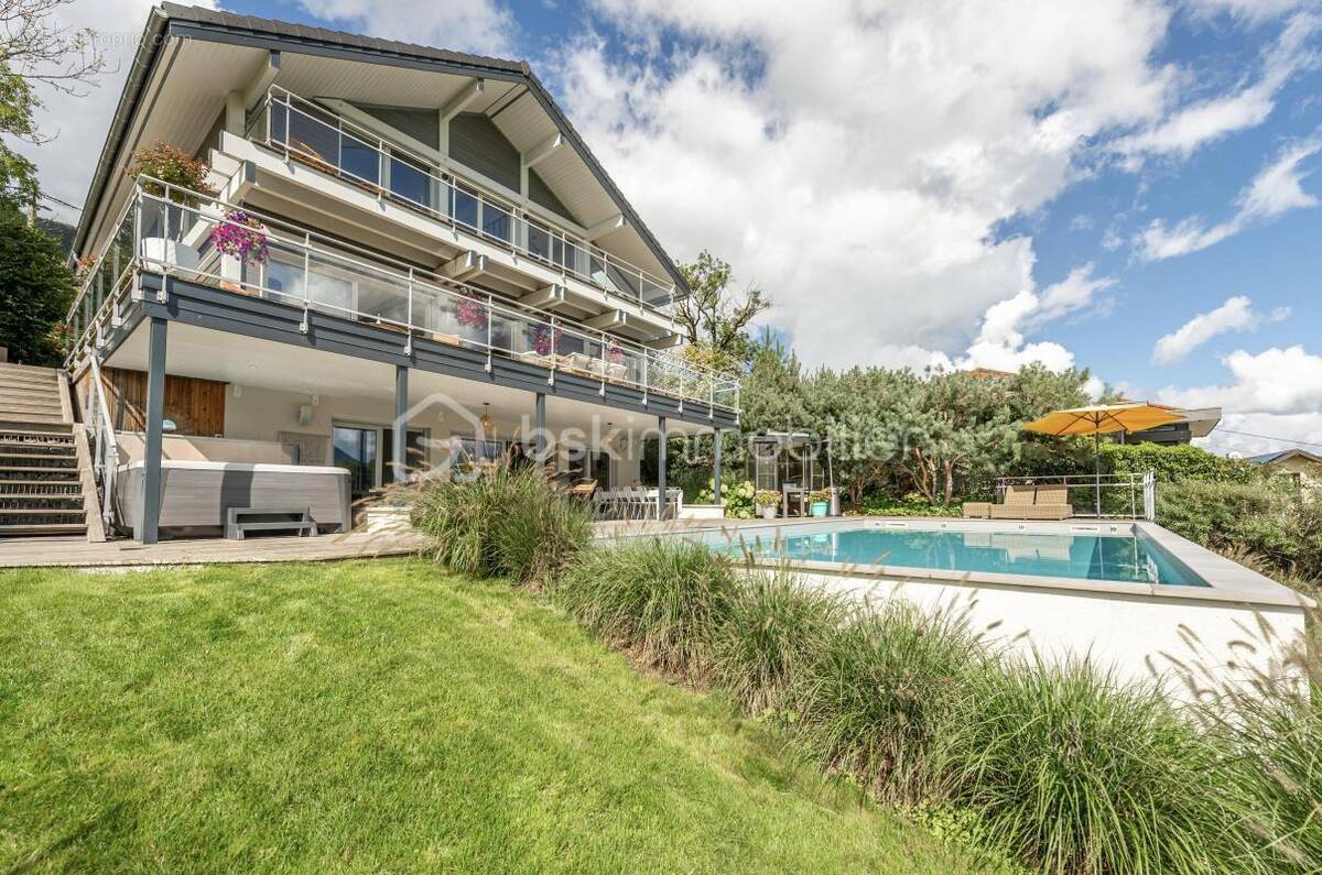 Maison à SAINT-JORIOZ