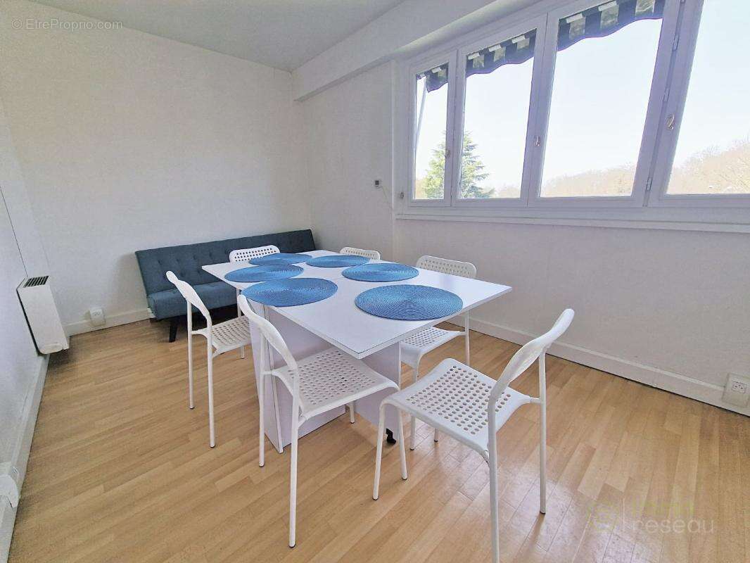 Appartement à CHENNEVIERES-SUR-MARNE