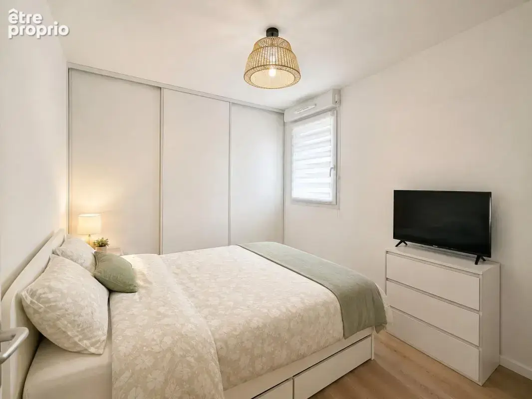 T2 en rez-de-jardin sécurisé et cloturé - résidence récente - photo 3
