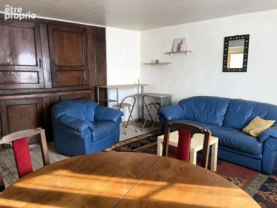 Maison rénovée avec garages et cour au calme à Baissey - photo 3