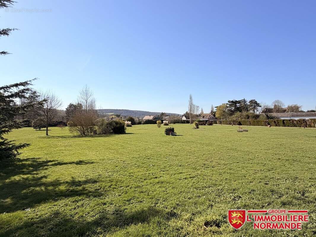 Propriété de caractère de style normand sur plus de 1,4 hectare constructible - photo 19