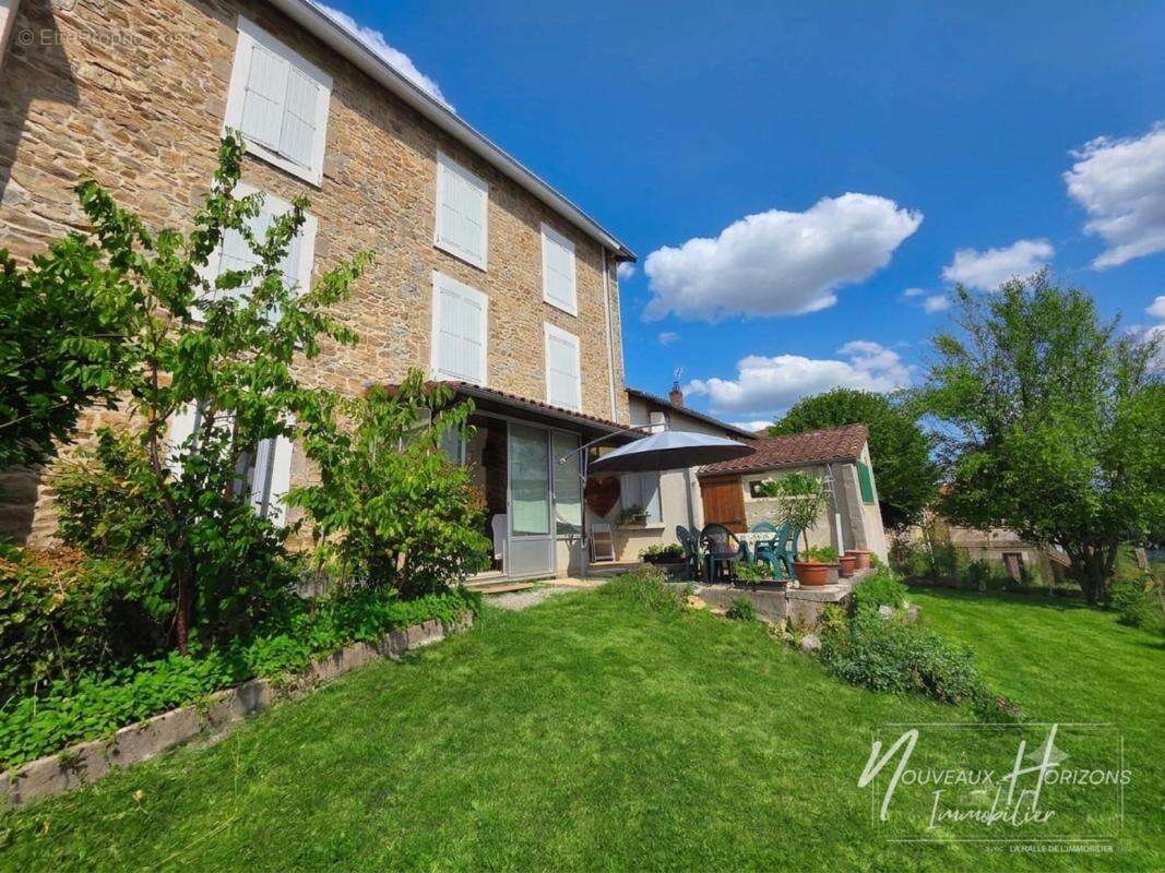 Maison 182 m² à Saint-Junien  - photo 11