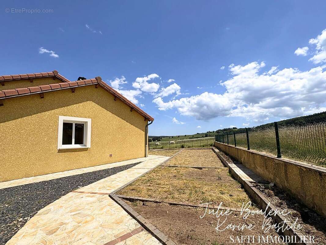 Photo 3 - Maison à COUCOURON