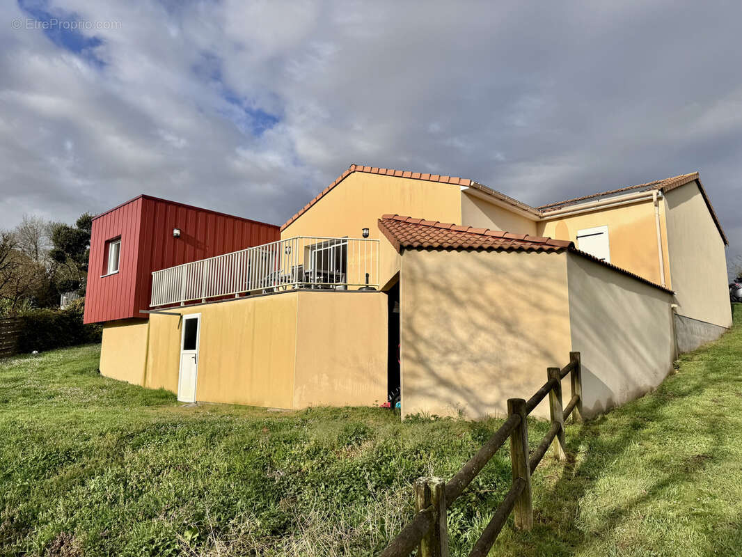 Maison à CORCOUE-SUR-LOGNE