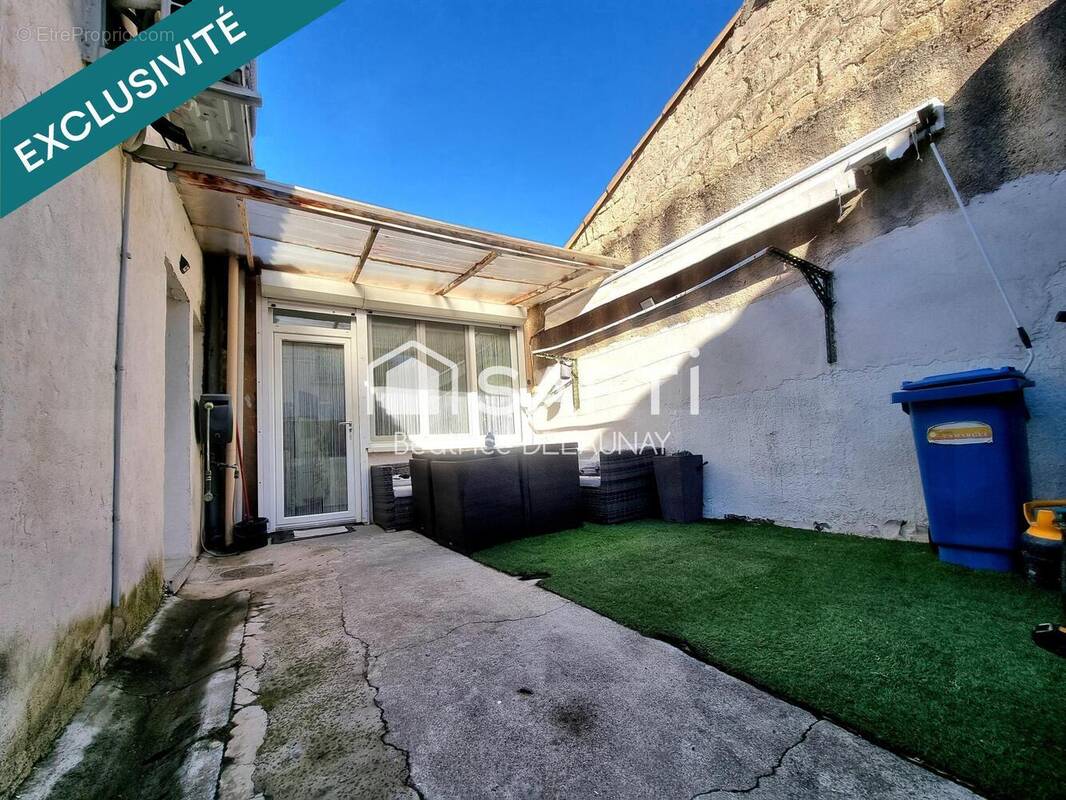 Photo 1 - Maison à SAINT-LAURENT-D&#039;AIGOUZE