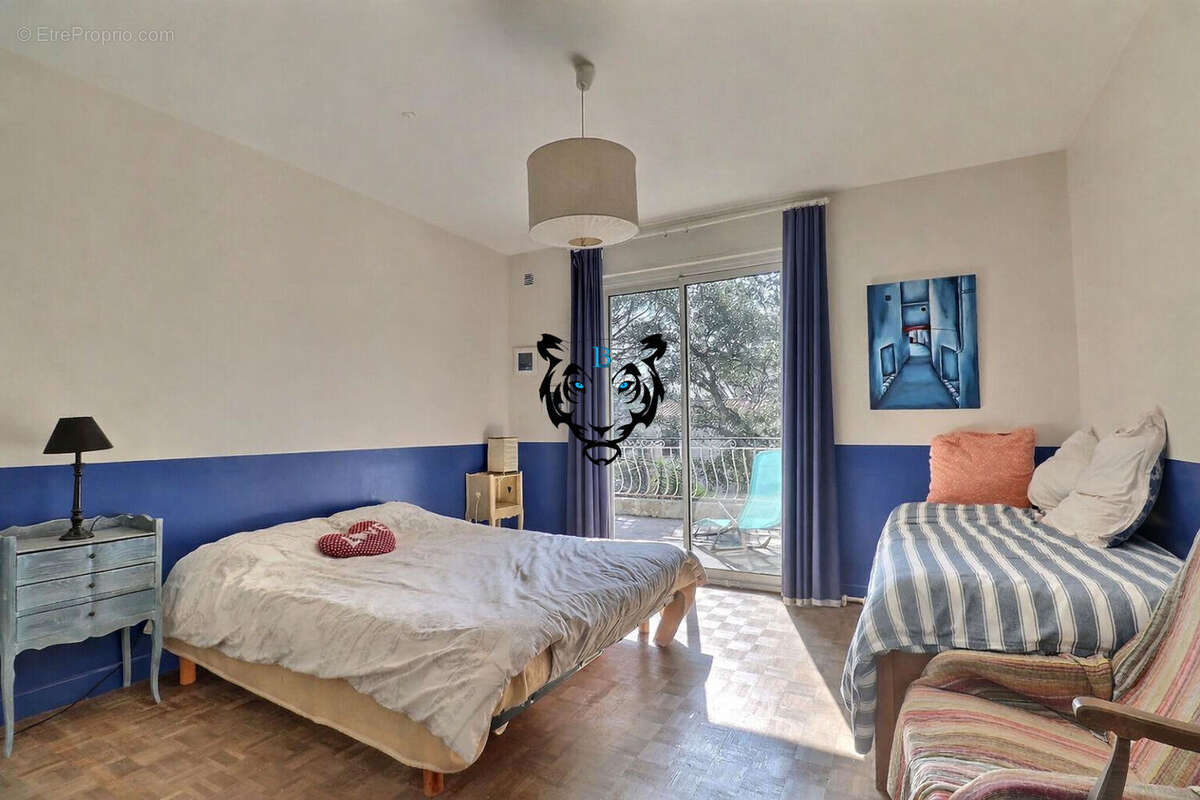 Maison à LES ISSAMBRES