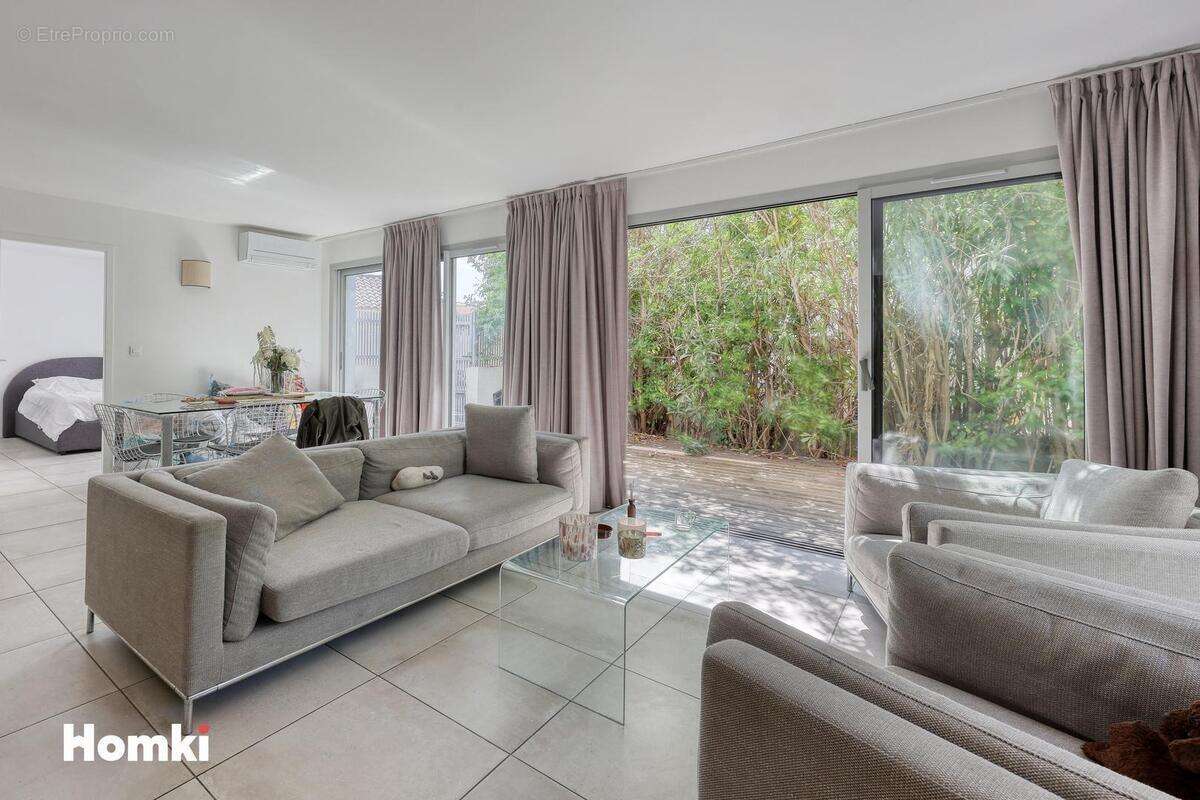 Appartement à HYERES