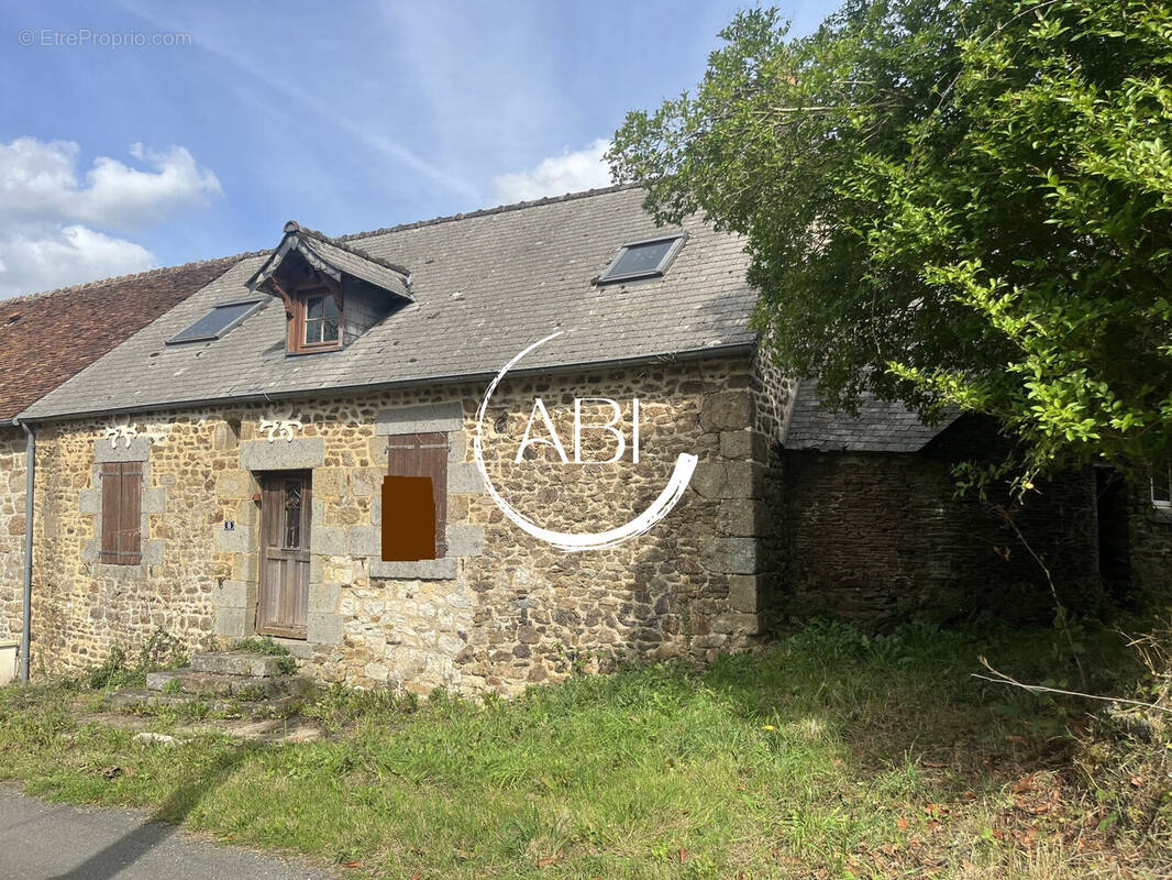 Maison à TESSE-FROULAY