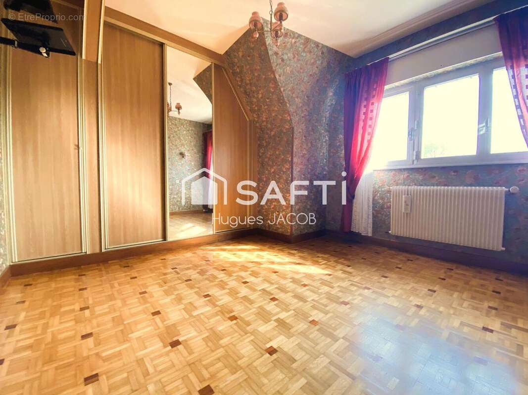 Photo 6 - Maison à LOUVIGNY