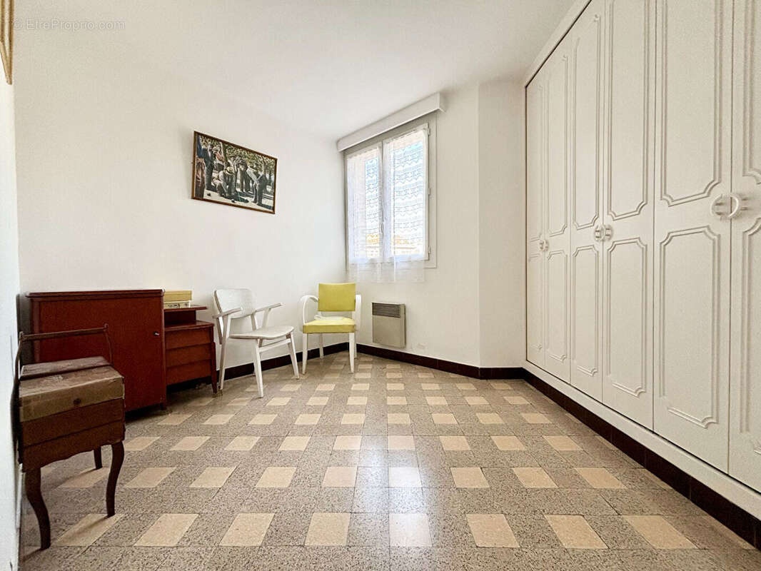 Appartement à MARSEILLE-5E