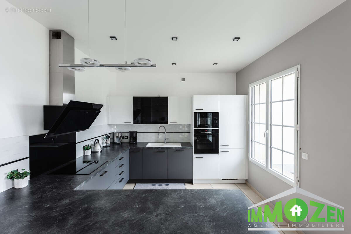 Maison à LIMEIL-BREVANNES