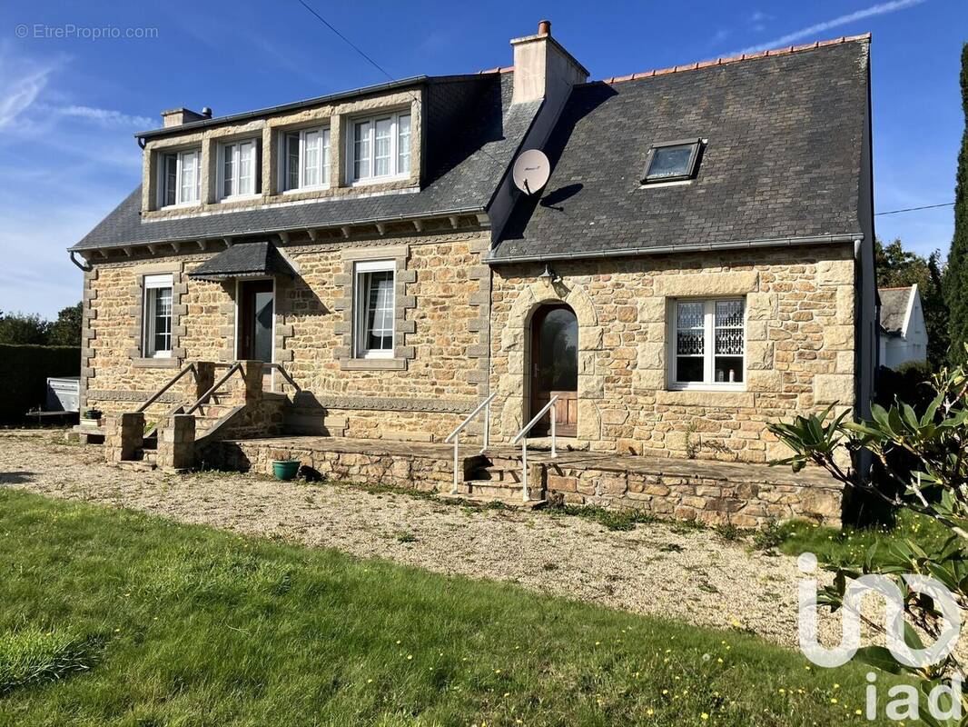 Photo 1 - Maison à PENVENAN