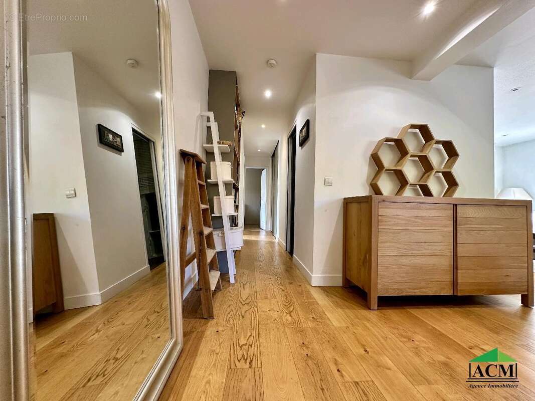 Appartement à MERY-SUR-OISE