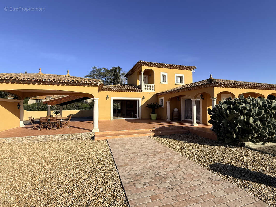 Maison à NISSAN-LEZ-ENSERUNE