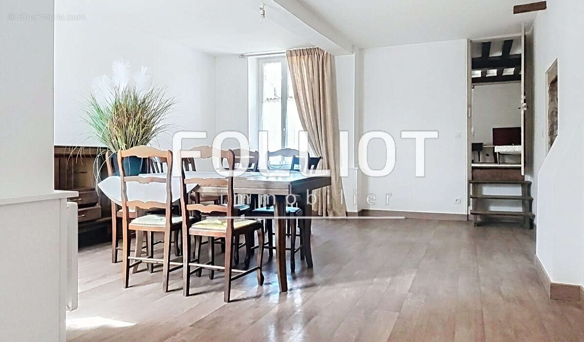 A vende Maison Opportunité rare en plein coeur du centre-ville ! - photo 7