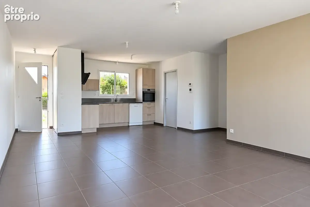 A vendre maison t5 99 m2 700 m2 de terrain - photo 3