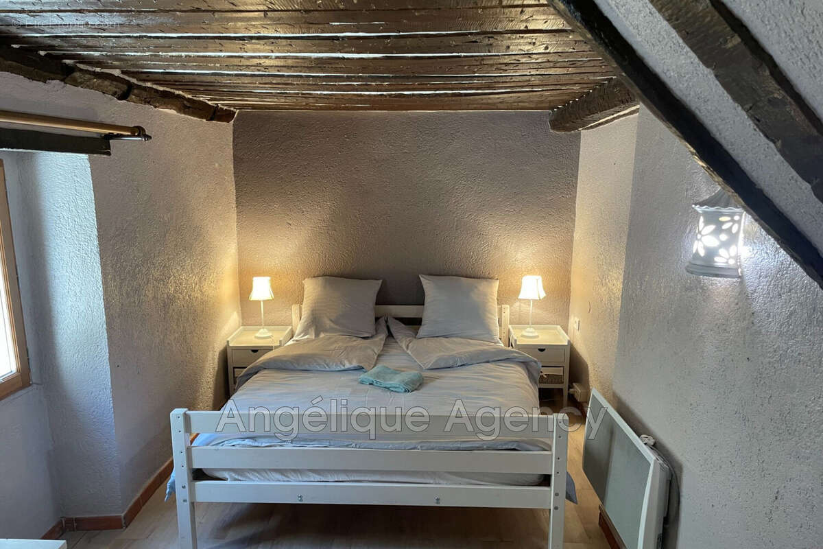 Maison à COURSEGOULES