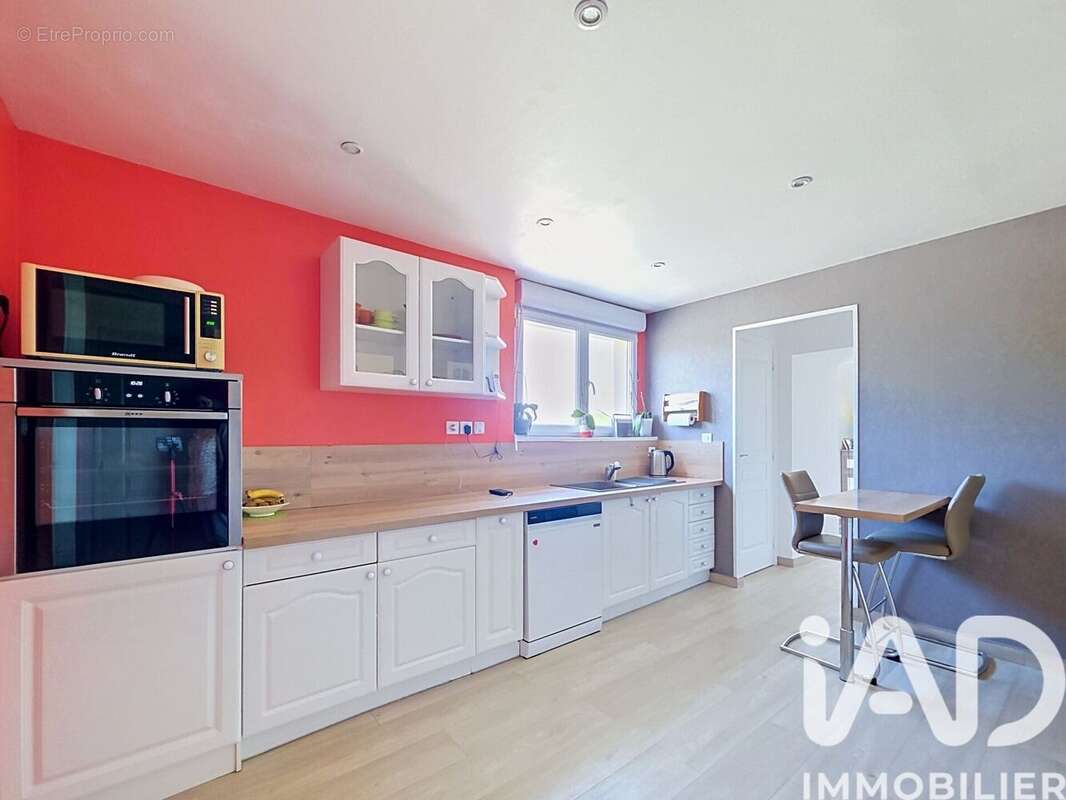 Maison 148 m² à Le Luot  - photo 6