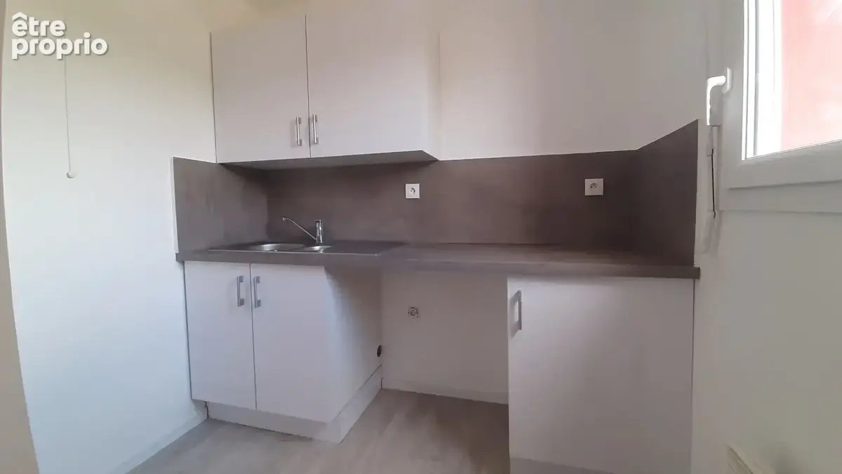Appartement à VAL-DE-REUIL