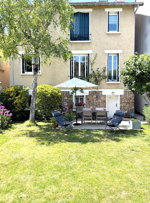 Maison à L&#039;HAY-LES-ROSES