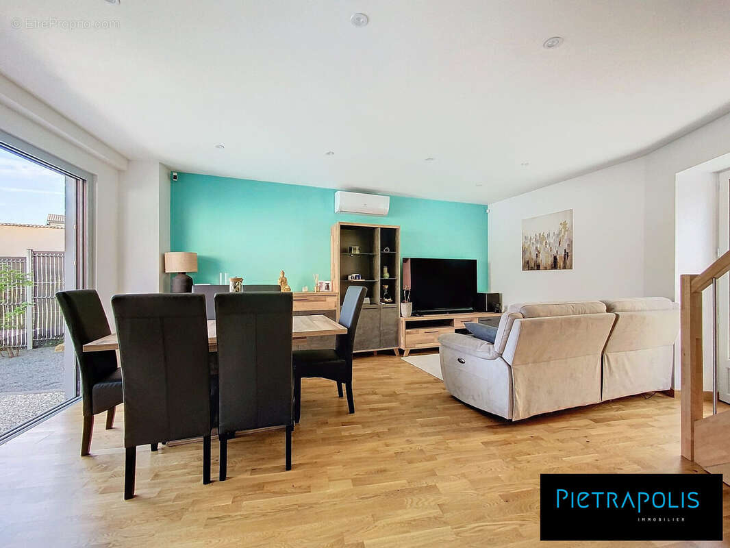 Appartement à GENAY