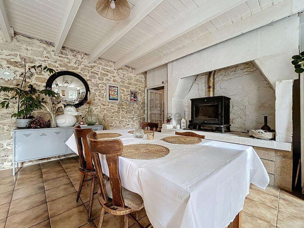 Maison à BEUZEC-CAP-SIZUN