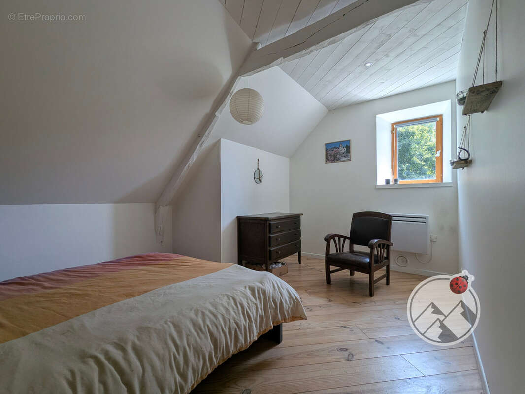 Bigourdane du XVIIIe · Entre Lourdes et Argelès-Gazost · 3 chambres · Terrain 985 m2 · Fort potentiel - photo 9